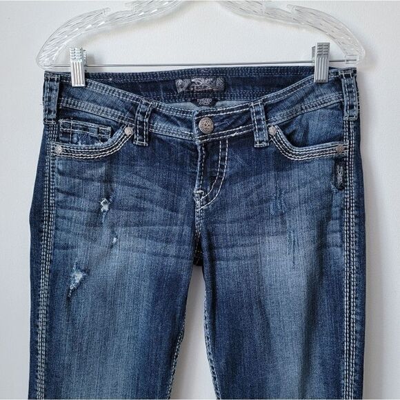 Silver JEANS Co. Distressed Twisted Capri Low Rise Medium Wash Denim Size 28 - Picture 10 of 11